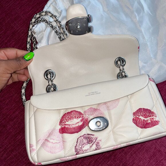 Coach Quilted Tabby 20 – Lip Print - Picture 4 of 6